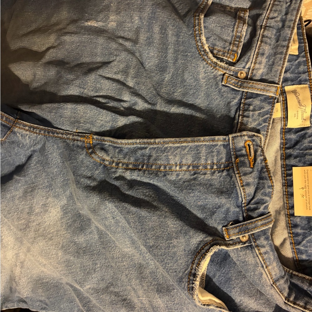 Universal Thread Blue Jeans